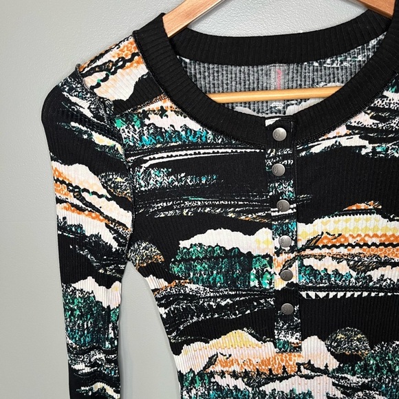 NWT Free People x Movement Rally Rib Henley Top Black Diamond Combo - Picture 6 of 12